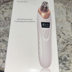 Gackoko White and Gold Cleaning Instrument